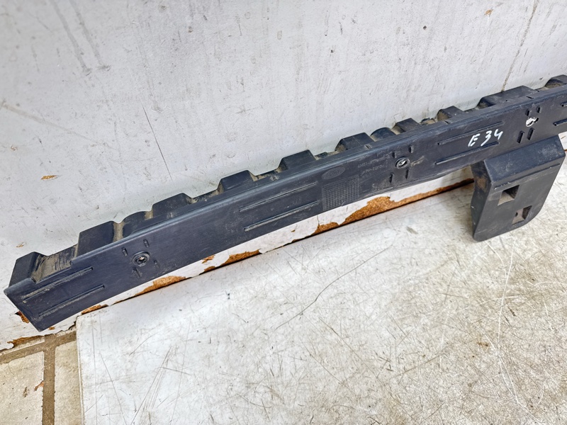 Кронштейн бампера задний FOCUS 2006 хетчбэк HXDA