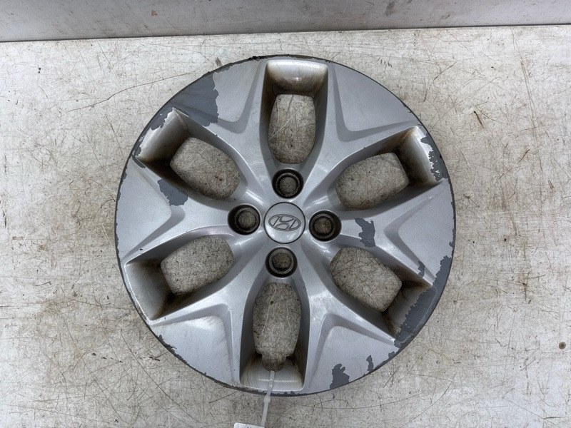 Колпак колеса Hyundai Solaris 2011-2017 529604L100 контрактная