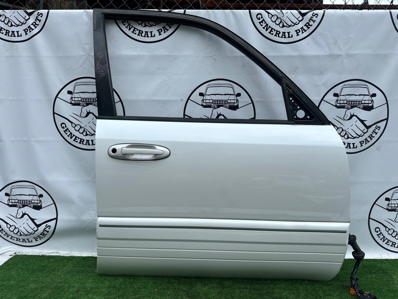 Дверь боковая передняя правая Land Cruiser 2001 UZJ100 2UZ