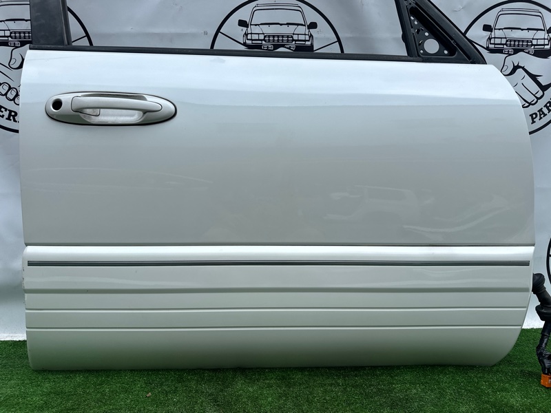 Дверь боковая передняя правая Land Cruiser 2001 UZJ100 2UZ