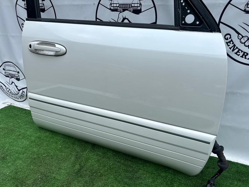 Дверь боковая передняя правая Land Cruiser 2001 UZJ100 2UZ
