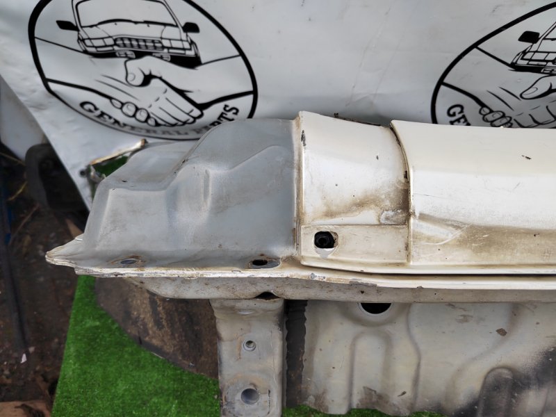 Порог кузова левый Land Cruiser Cygnus 2003 UZJ100 2UZ Порог кузова левый Land Cruiser Cygnus 2003 UZJ100 2UZ