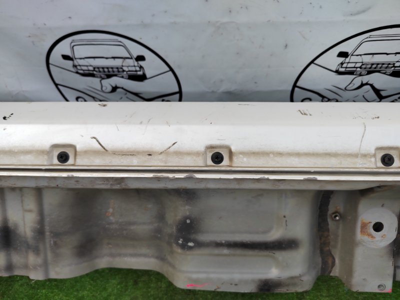 Порог кузова левый Land Cruiser Cygnus 2003 UZJ100 2UZ Порог кузова левый Land Cruiser Cygnus 2003 UZJ100 2UZ