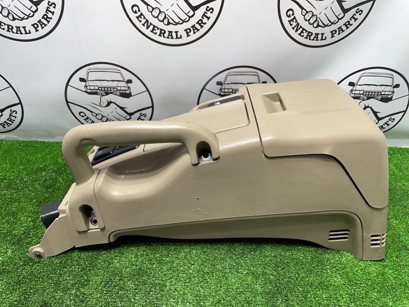 Бардачок между сиденьями Bighorn 2001 UBS26 6VE1 Бардачок между сиденьями Bighorn 2001 UBS26 6VE1
