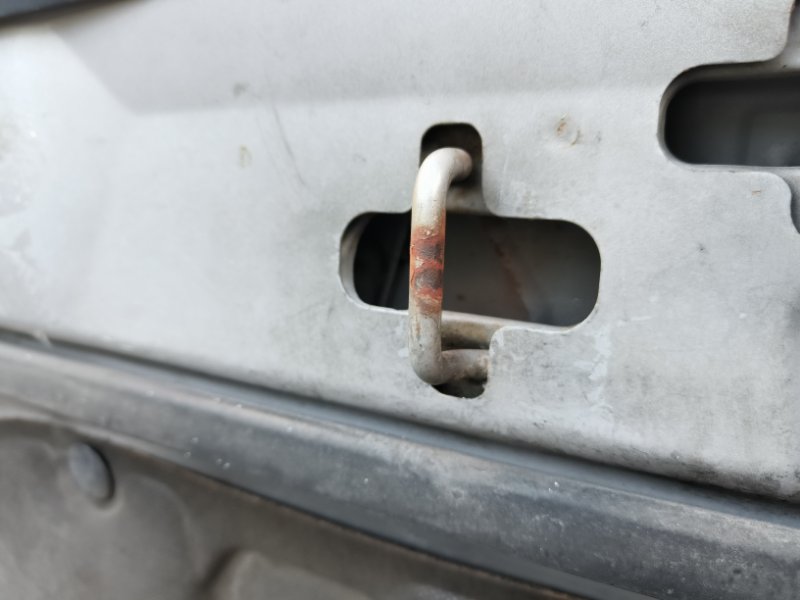 Капот Land Cruiser 2001 UZJ100 2UZ