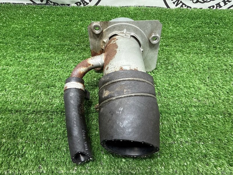 Горловина топливного бака Bighorn 2000 UBS26 6VE1