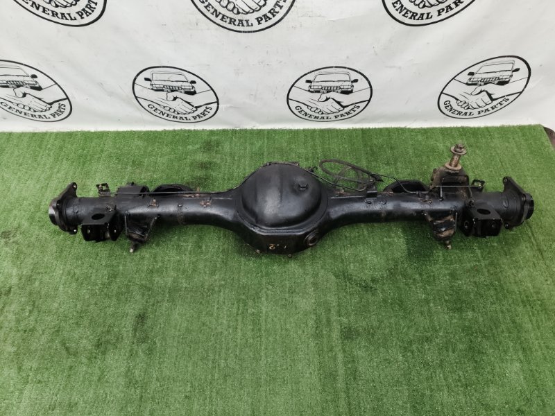 Чулок моста задний Isuzu Bighorn 2000 UBS26 6VE1 контрактная