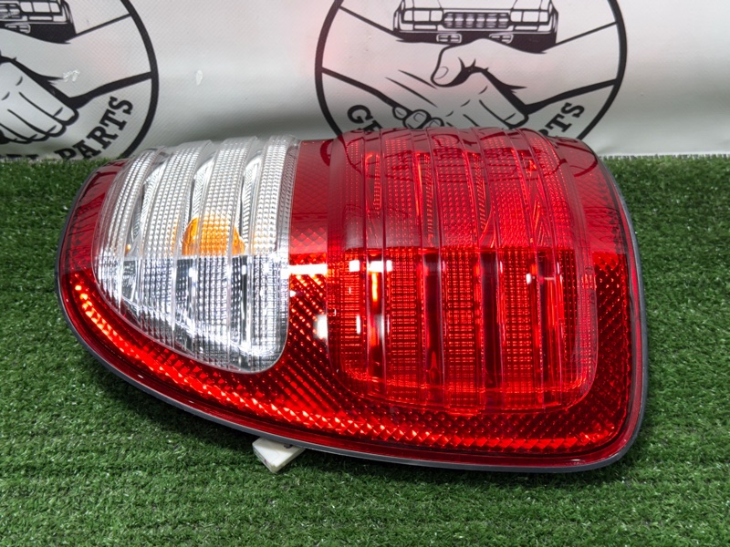 Стоп-сигнал задний Land Cruiser Cygnus 1999 UZJ100 2UZ