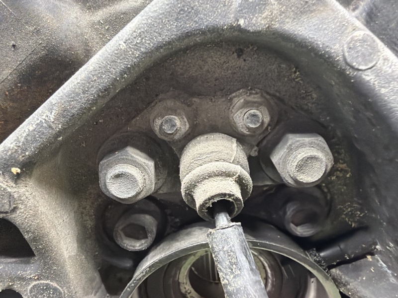Ступица задняя правая Crown 2011 GRS200 4GR-FSE