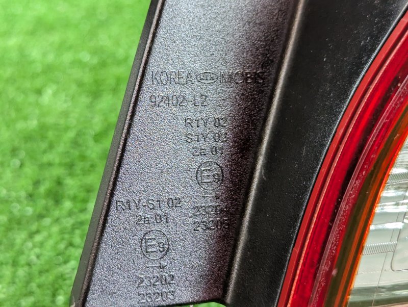 Фонарь задний правый K5 DL3