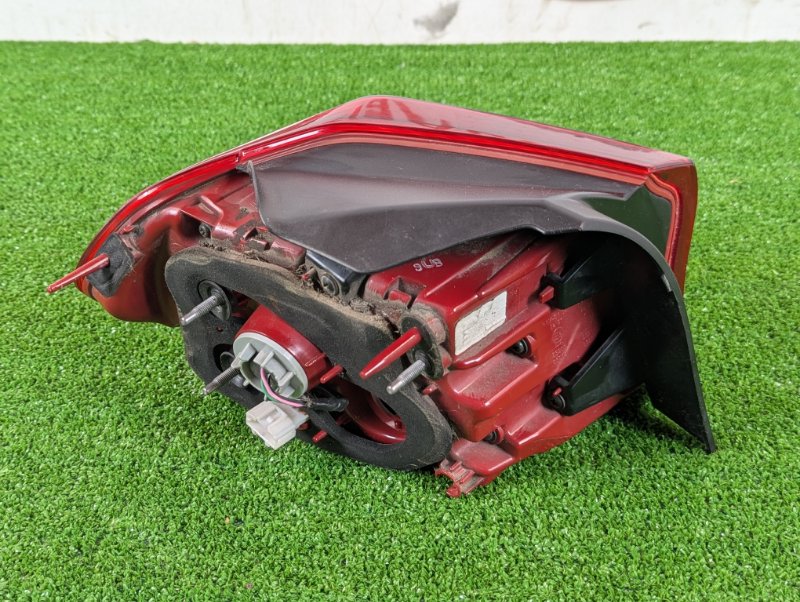 Фонарь задний правый K5 DL3