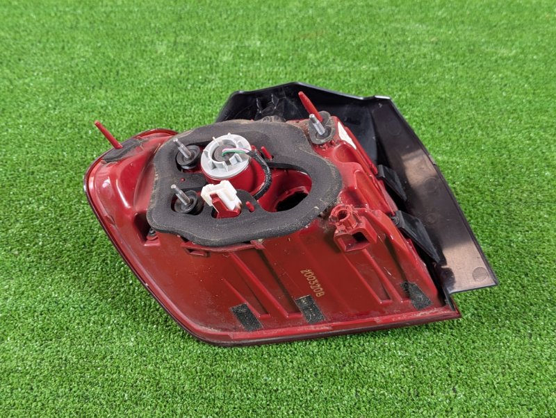 Фонарь задний правый K5 DL3