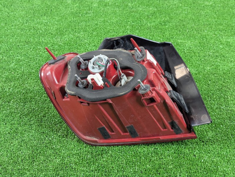 Фонарь задний правый K5 DL3