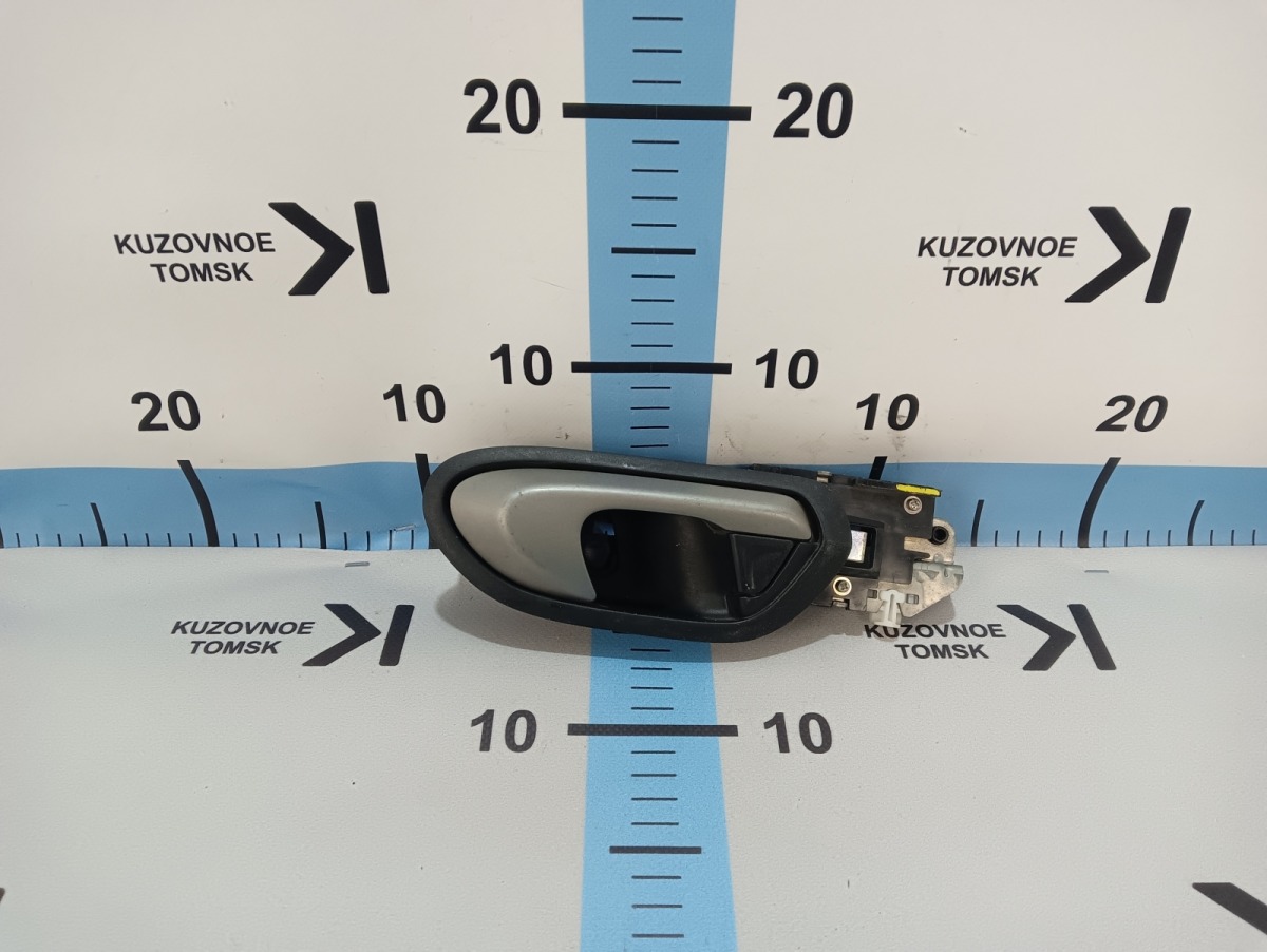 Ручка двери внутренняя передняя правая Honda Civic 2008 FD R18A1 72160SNAA21ZD Б/У