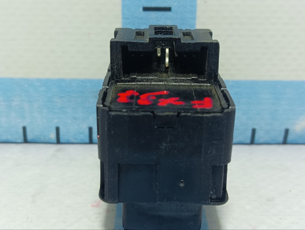 Кнопка FX35 2009 S51 VQ35HR Кнопка FX35 2009 S51 VQ35HR