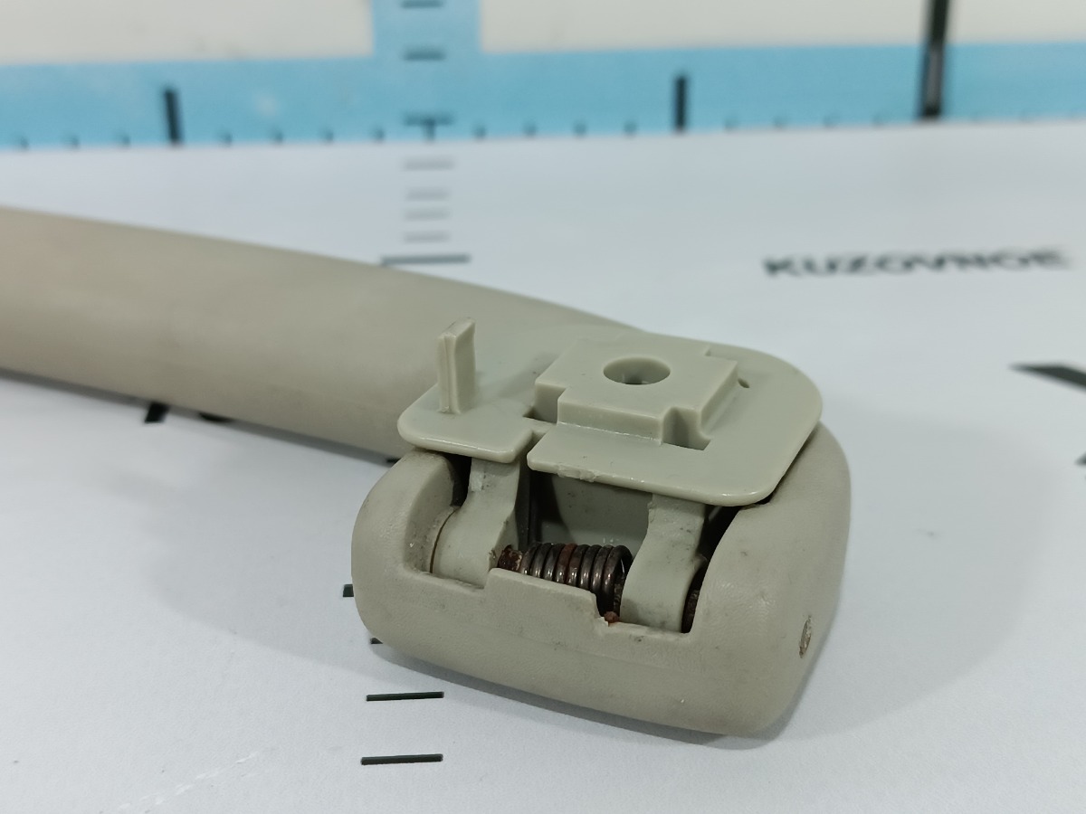 Ручка потолка передняя правая FX35 2003 S50 VQ35DE Ручка потолка передняя правая FX35 2003 S50 VQ35DE