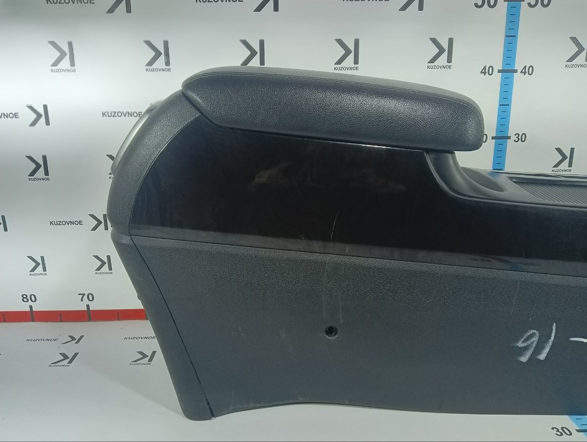 Центральная Консоль (Подлокотник) Sorento 2015 UM D4HA