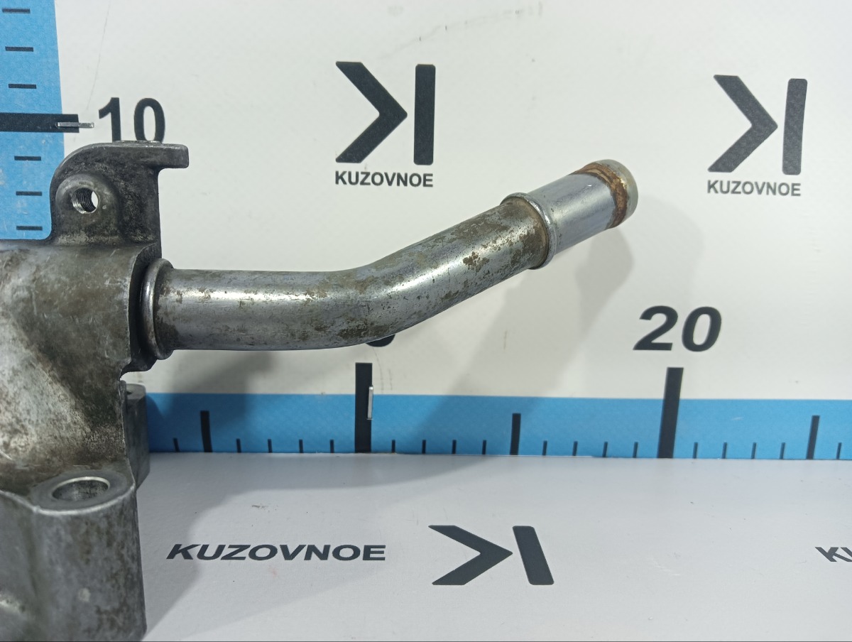 Фланец двигателя системы охлаждения CR-V 2012 RE K24Z4 Фланец двигателя системы охлаждения CR-V 2012 RE K24Z4
