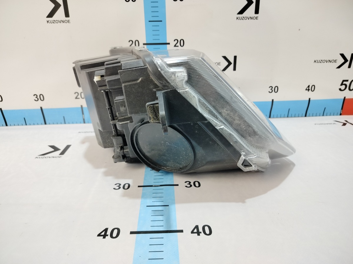 Фара передняя правая C5 2021-