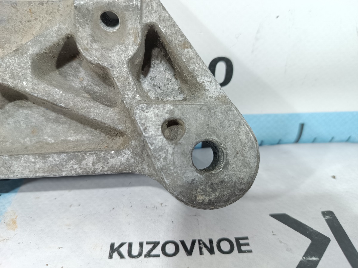 Кронштейн кондиционера CR-V 2012 RE K24Z4