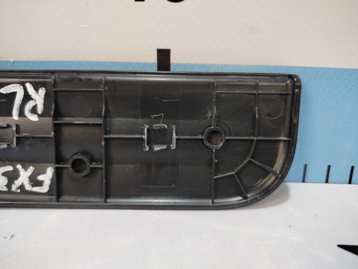 Накладка порога внутренняя задняя левая FX35 2009 S51 VQ35HR