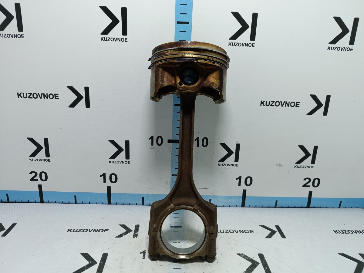 Поршень Honda Civic 2008 FD R18A1 13010-RNA-A00 Б/У