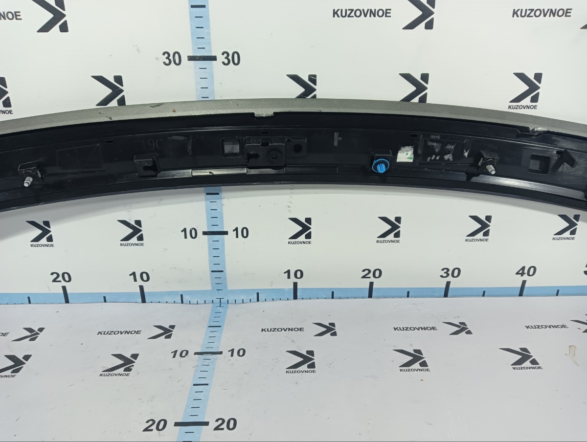 Накладка крышки багажника C5 2021 Накладка крышки багажника C5 2021