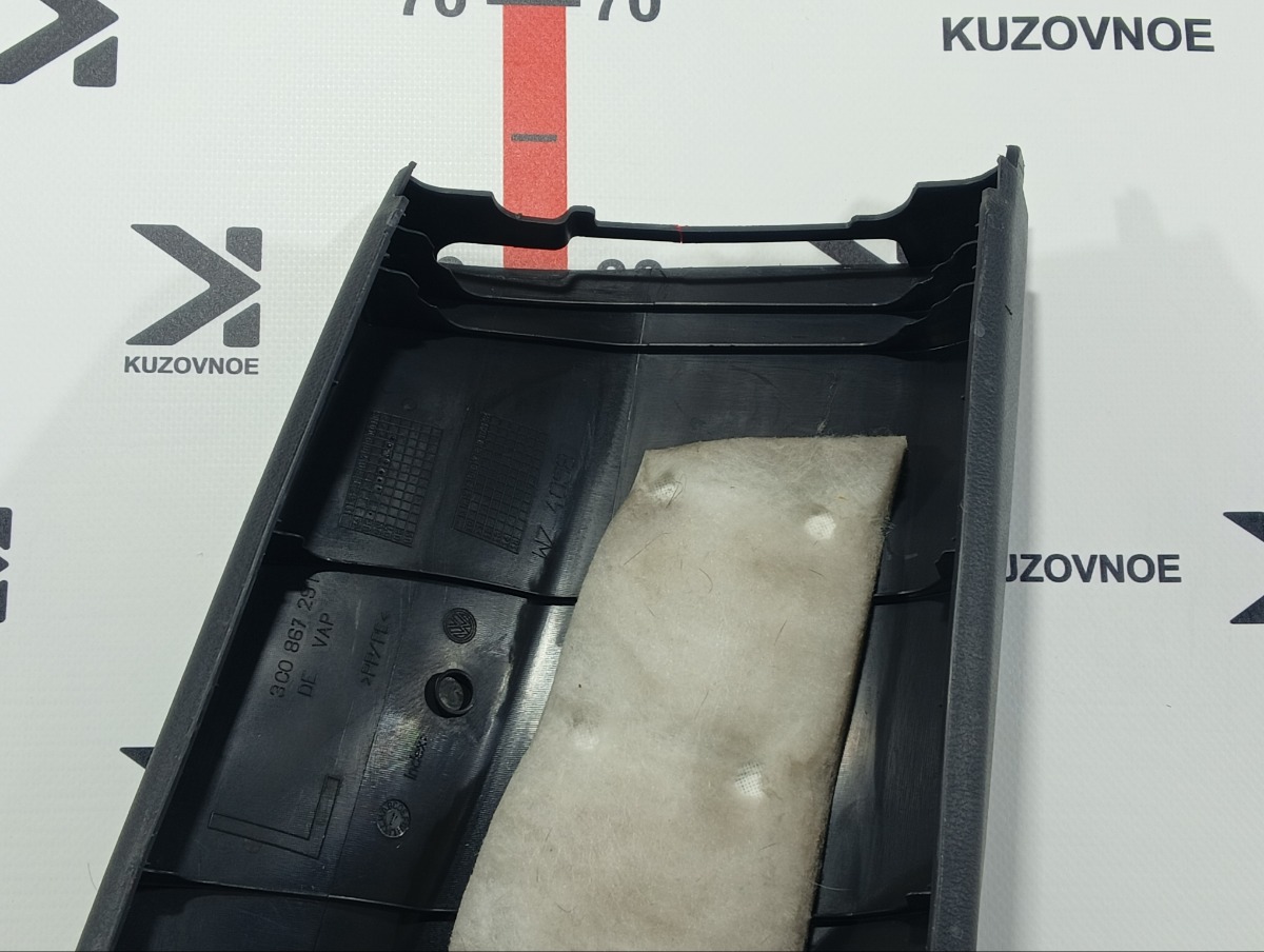 Обшивка стойки центральная левая Passat 2006 3C2 BLY