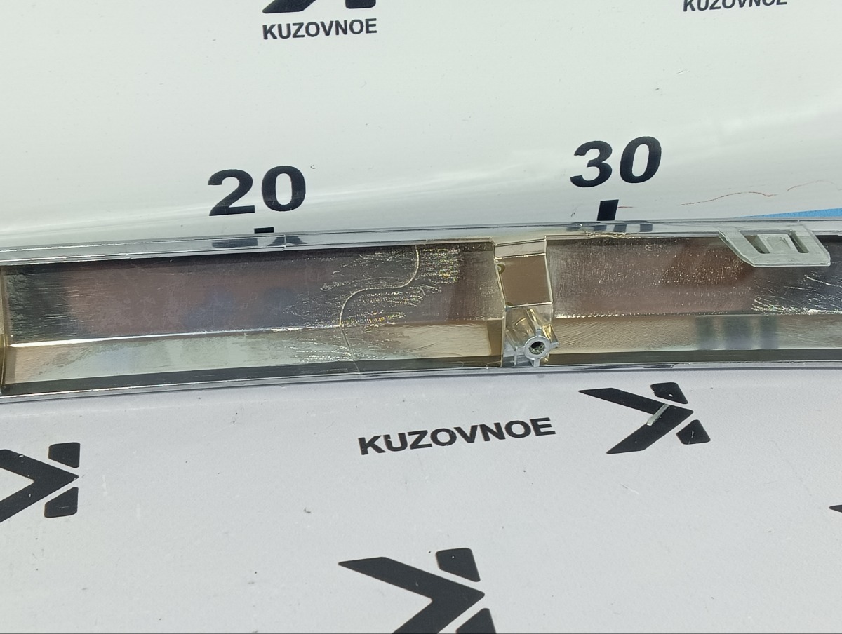 Молдинг решетки радиатора C5 2024 T19C Молдинг решетки радиатора C5 2024 T19C