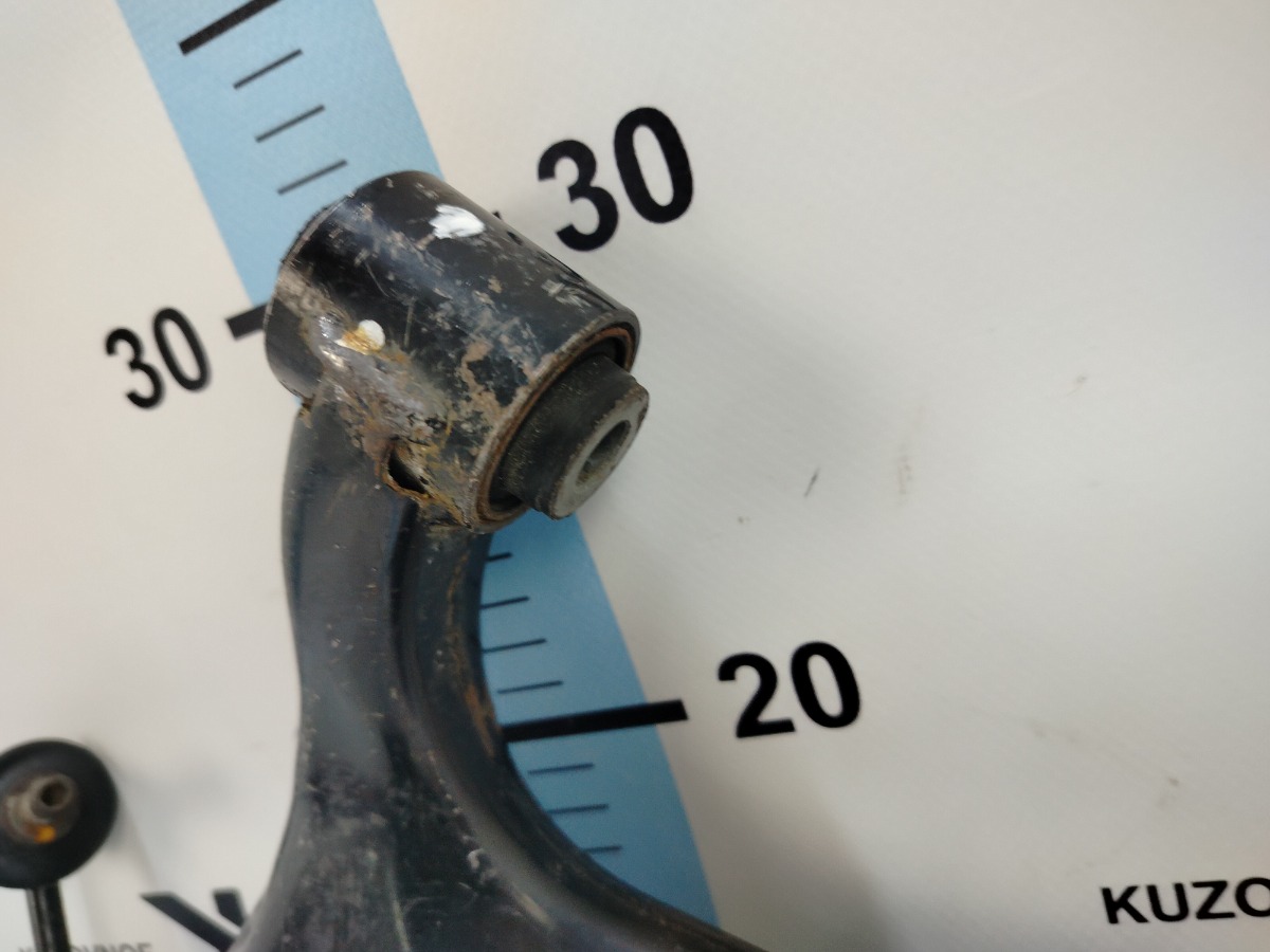 Рычаг передний левый Outback BP