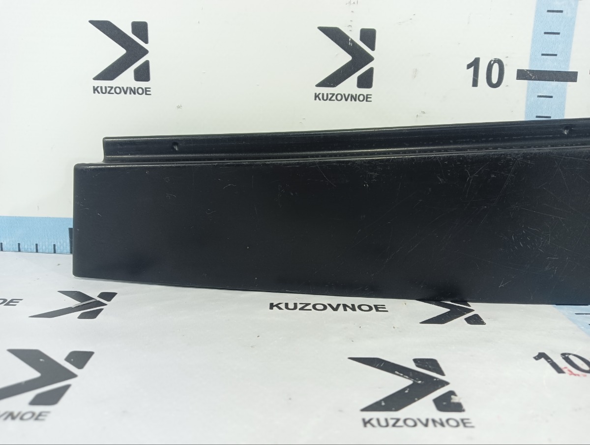 Накладка двери задняя правая Volkswagen Passat 3C2 BLY