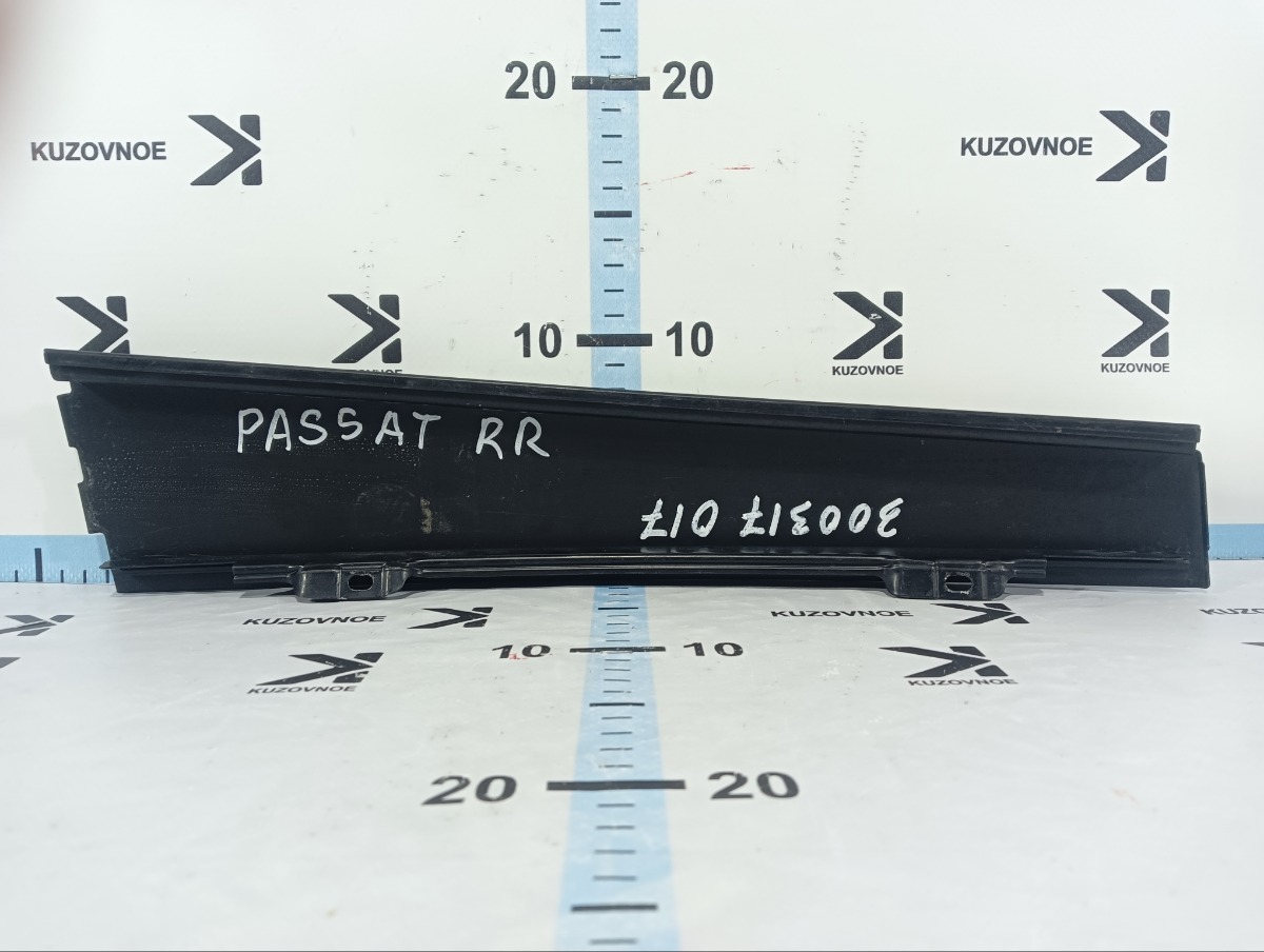 Накладка двери задняя правая Passat 2006 3C2 BLY