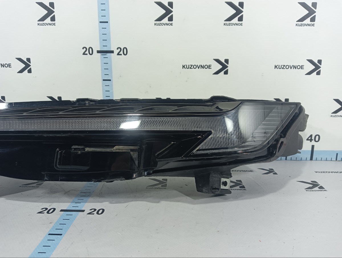 Дневной ходовой огонь левый C5 2024 T19C Дневной ходовой огонь левый C5 2024 T19C