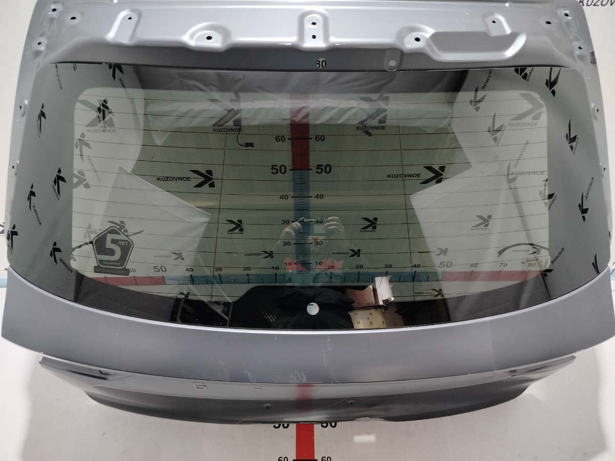 Запчасть стекло заднее Geely Monjaro 2022 KX11/KX11-A3-L1/KX11-A5 5058014700 Б/У Стекло заднее Geely Monjaro 2022 KX11/KX11-A3-L1/KX11-A5 5058014700 Б/У