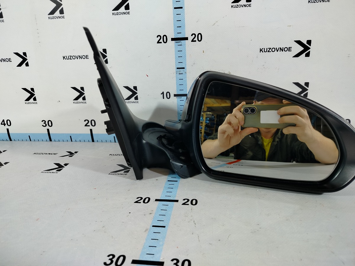 Зеркало правое Hyundai Solaris 2017-2025 HCR 87620H5110 Б/У