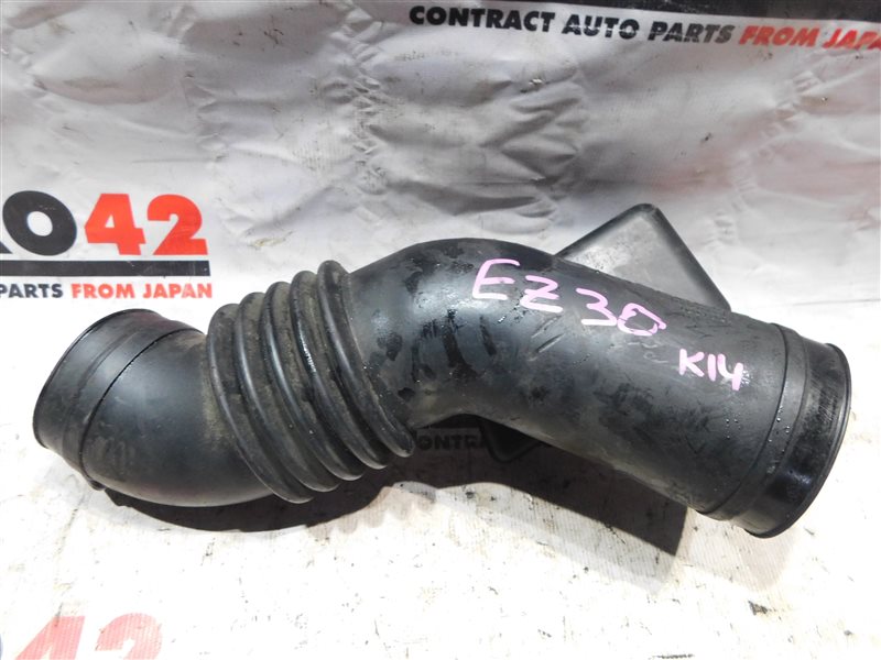 Патрубок воздухозаборника Subaru Legacy B4 BLE EZ30D (б/у)