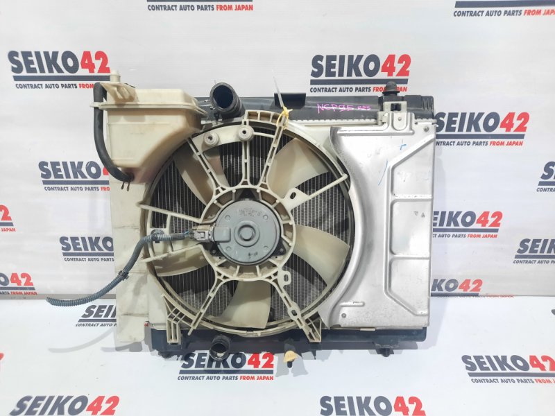 Радиатор охлаждения двигателя Toyota Vitz NCP95 2NZ-FE (б/у)
