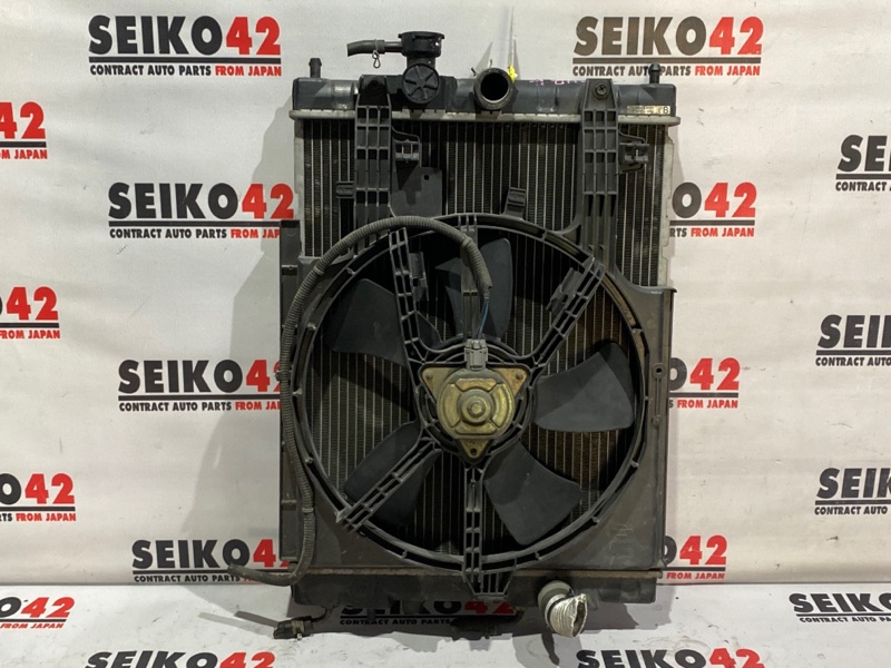 Радиатор охлаждения двигателя Nissan Cube AZ10 CGA3DE (б/у)