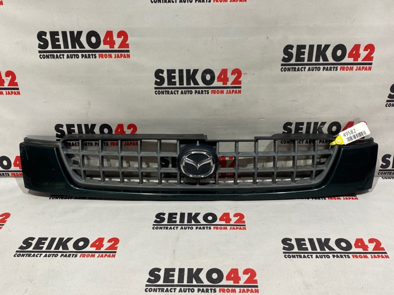 Решетка радиатора Mazda Demio DW3W B3 1  модель передняя (б/у)