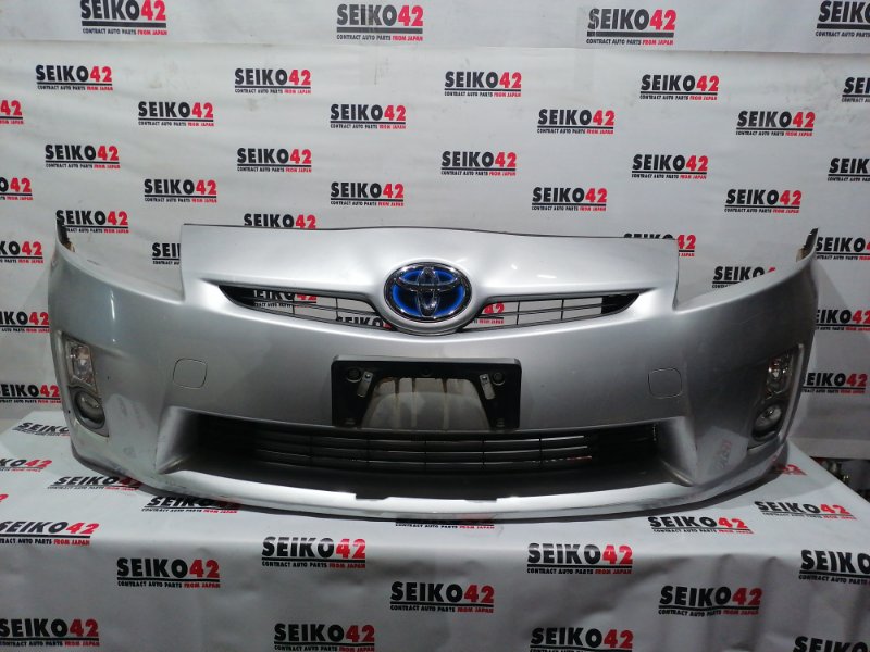 Бампер Toyota Prius ZVW30 2ZR-FXE 1 модель передний (б/у)