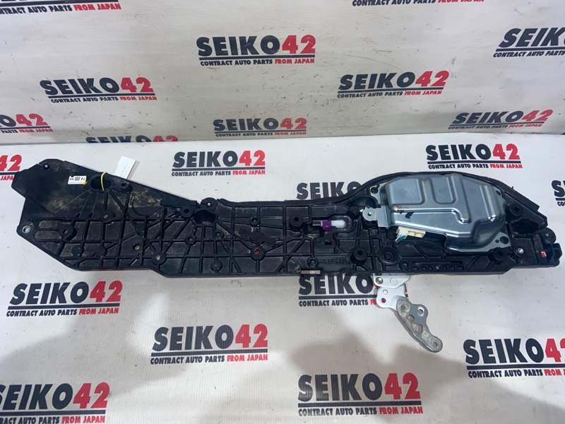 Электропривод двери Toyota Voxy ZWR80 2ZR-FXE задний левый (б/у)