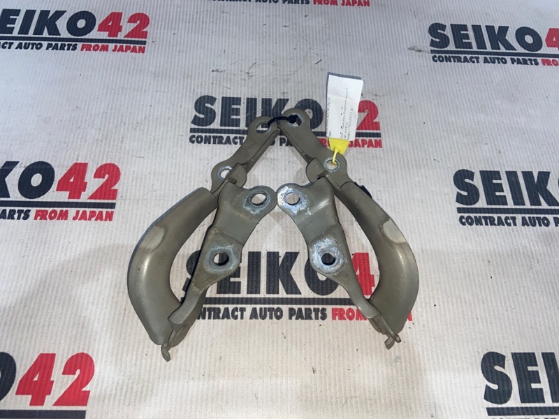 Крепление капота Toyota Premio NZT240 1NZ-FE переднее (б/у)