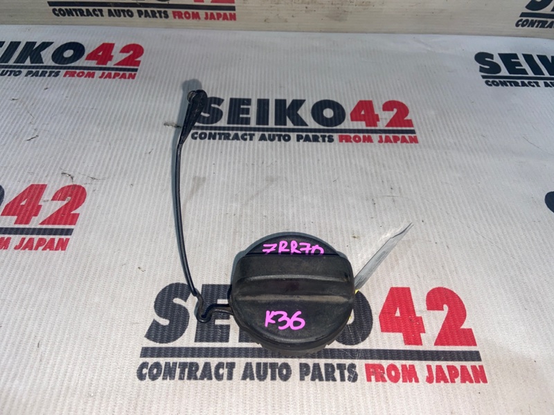 Пробка бензобака Toyota Voxy ZRR70 3ZR-FAE (б/у)