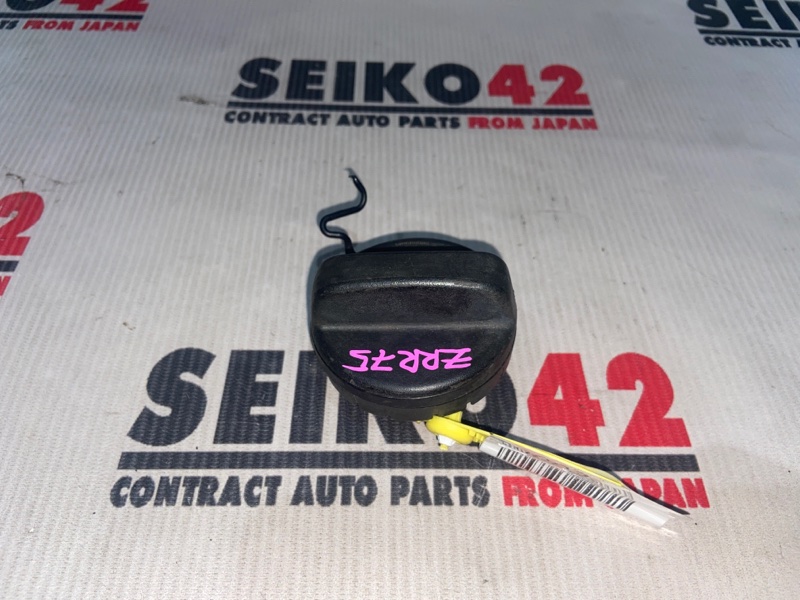 Пробка бензобака Toyota Voxy ZRR75 3ZR-FAE (б/у)