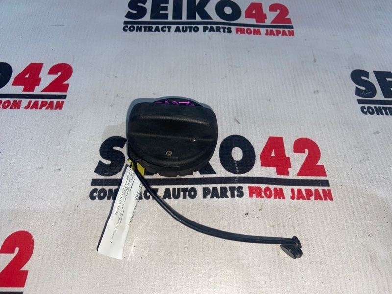 Пробка бензобака Toyota Voxy ZRR70 3ZR-FAE (б/у)