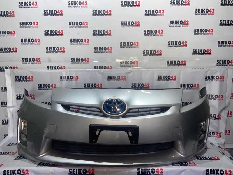Бампер Toyota Prius ZVW30 2ZR-FXE 2010 передний (б/у)