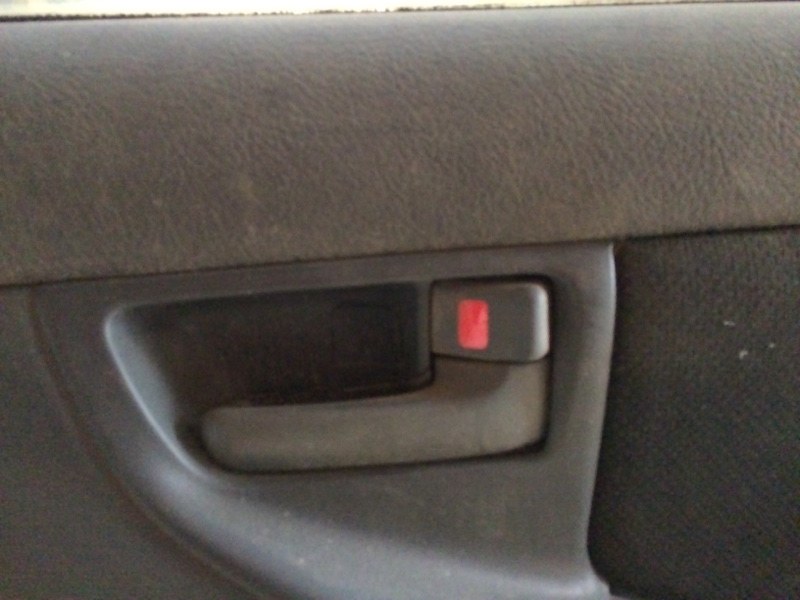 Ручка двери внутренняя Toyota Corolla Runx NZE121 задняя правая (б/у)