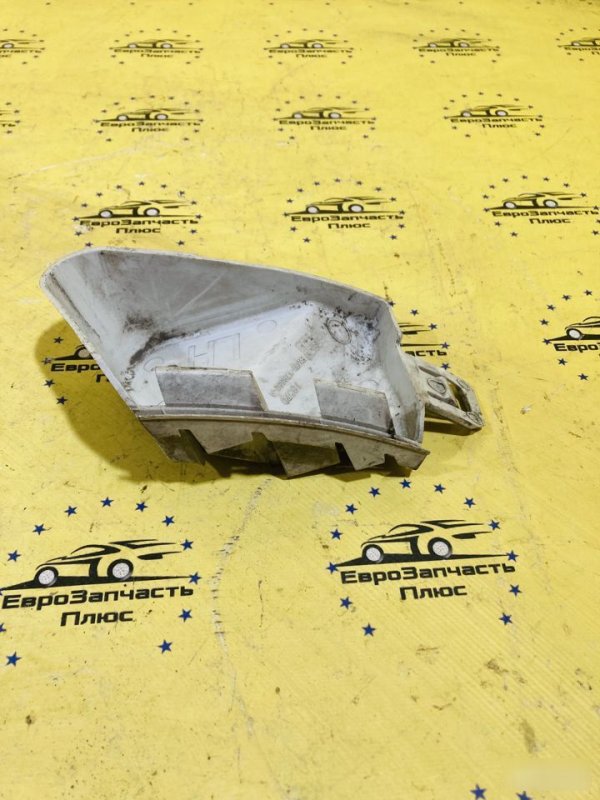 Кронштейн бампера задний левый Ford Focus 3