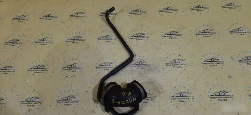 Патрубок воздушного фильтра Mazda 3 BK 0140811611 контрактная