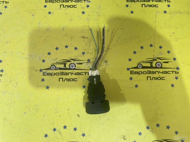 Кнопка аварийки Juke F15